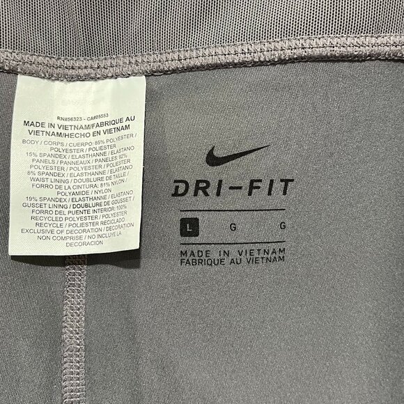 Nike Racer Capri Leggings - Picture 7 of 7